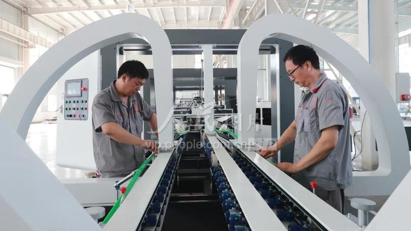 皮革烫金机：定制加工中的关键考量**